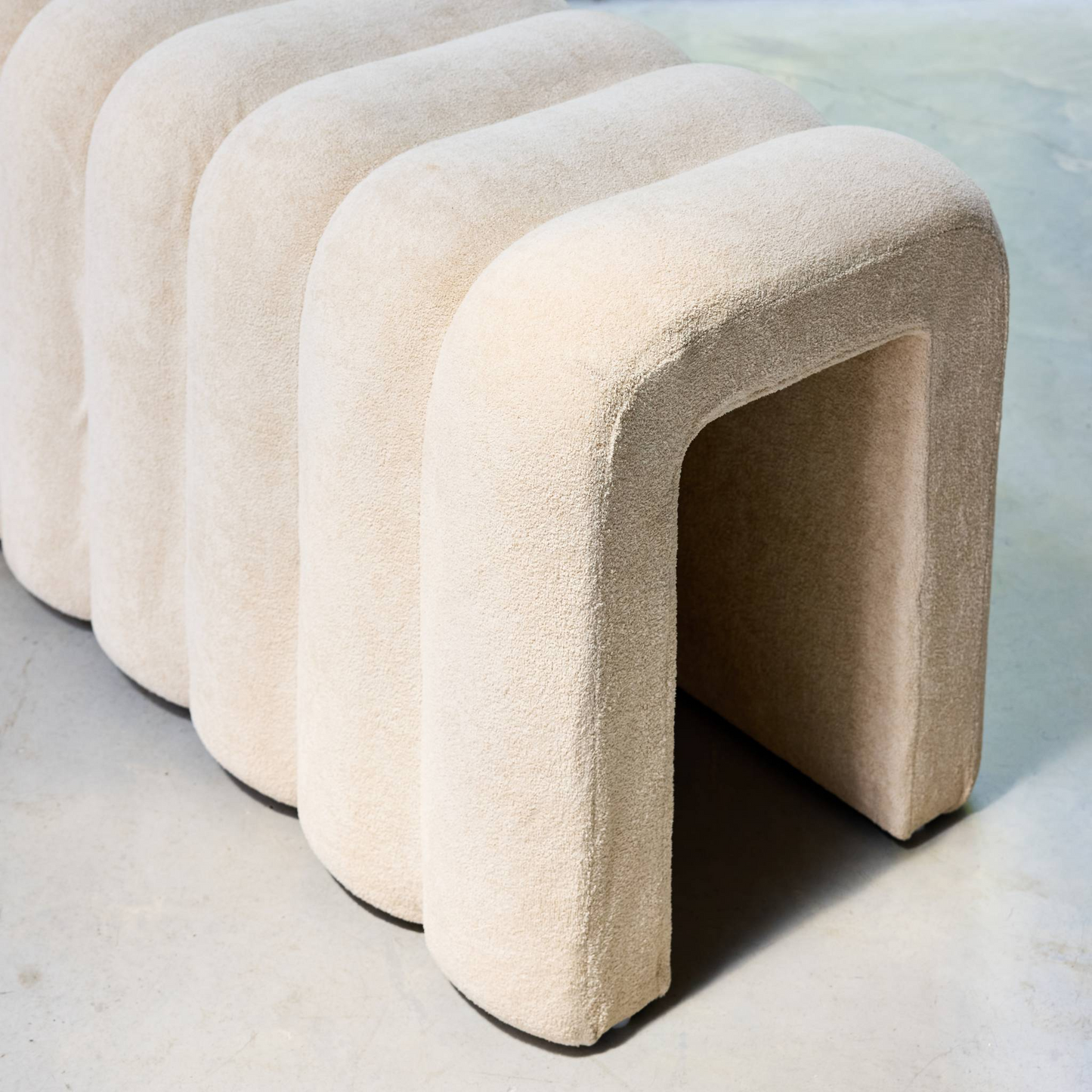 Banc Bout de Lit Japandi beige tissu contemporain – Ito