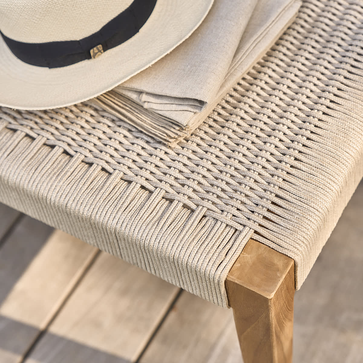 Banc de Jardin Japandi en Teck Massif et Cordage Beige – Livie