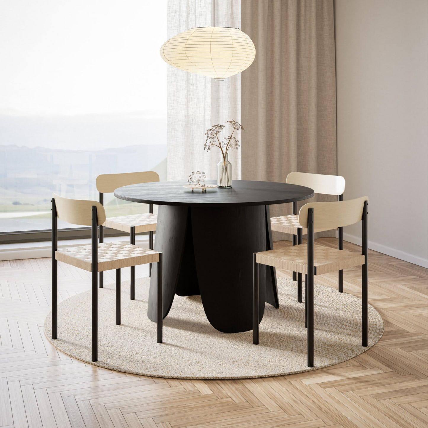 Chaise Japandi avec assise tressée épaisse aspect chêne / noir – Humalpa