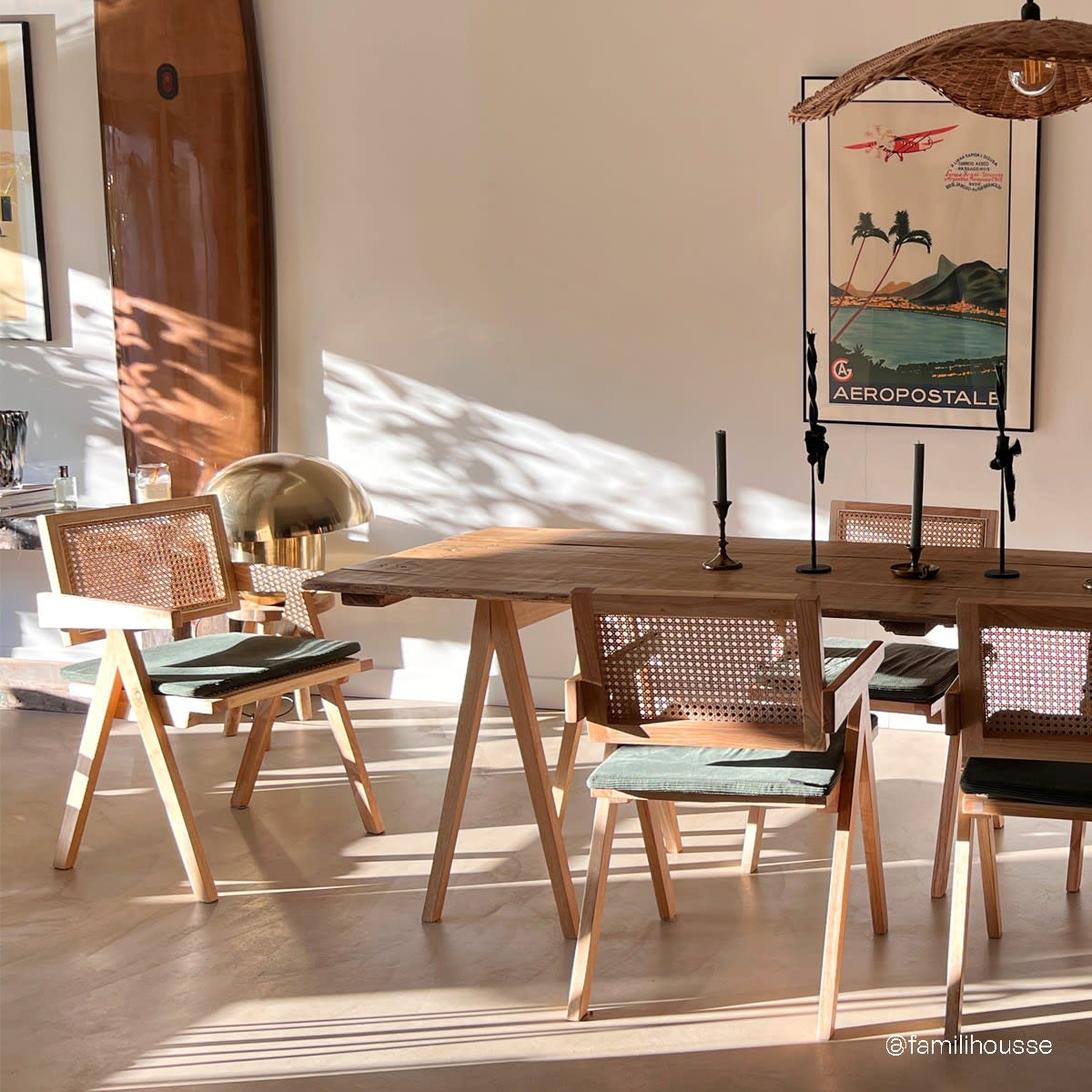 Chaise Japandi en bois massif, cannage et velours côtelé beige – Lina