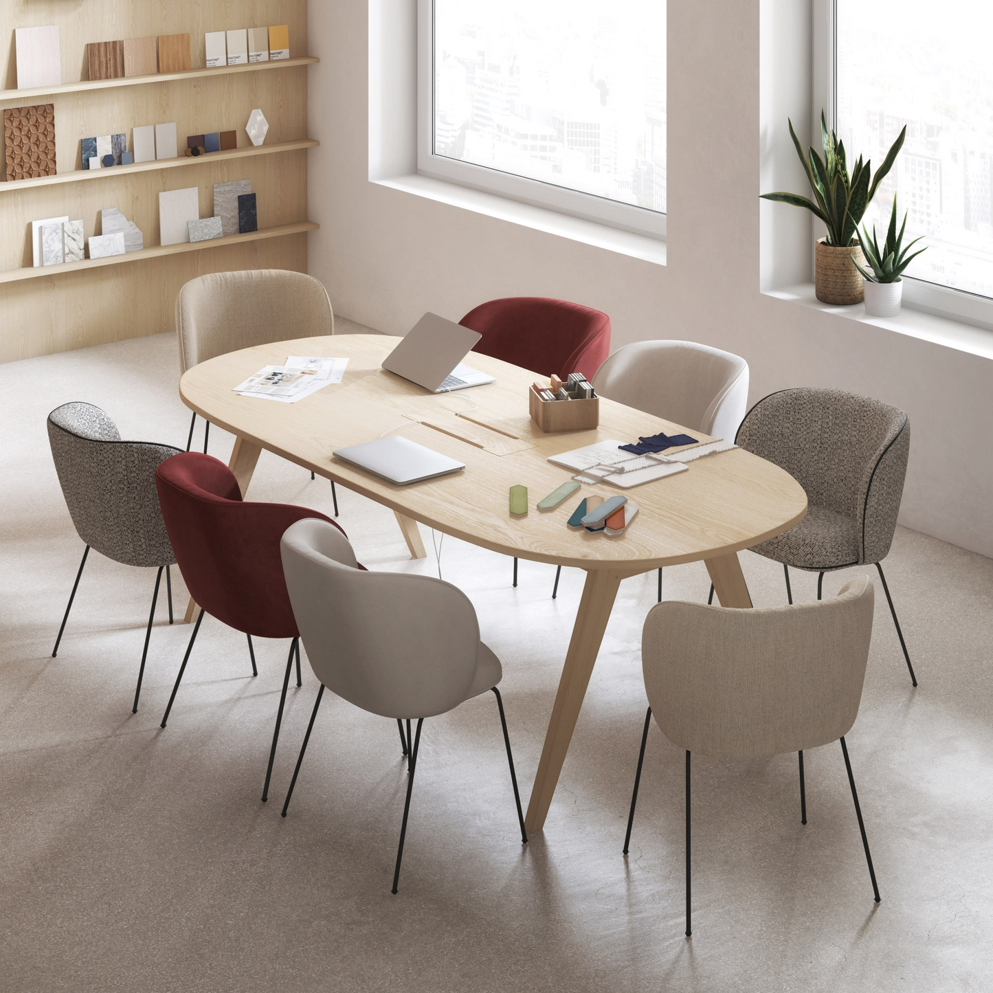 Chaise Japandi en polyester recyclé et lin beige pieds en acier - Kate