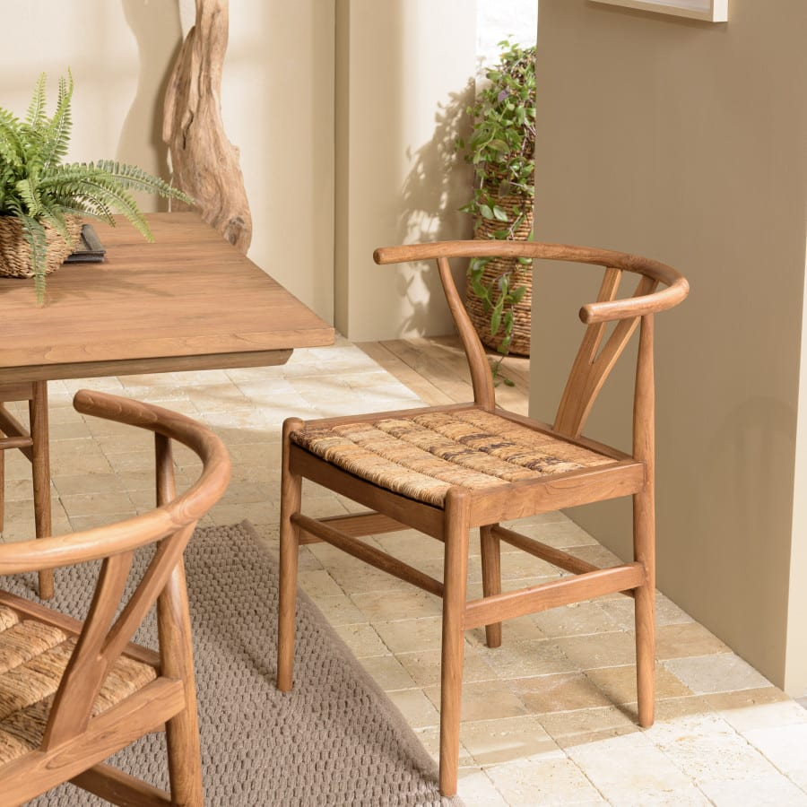 Chaise en bois de teck recyclé dossier arrondi Japandi – Alida