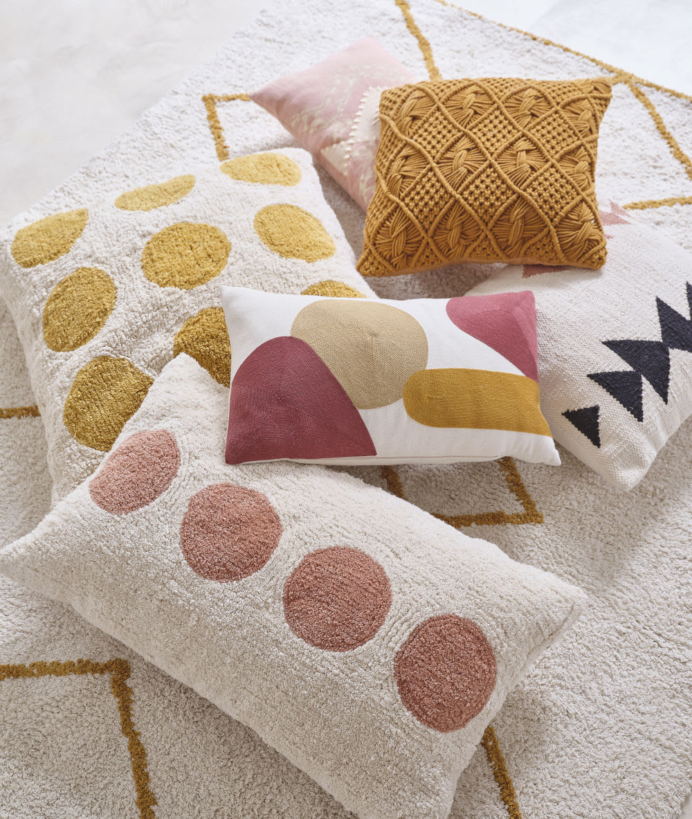 Coussin brodé écru jaune terracotta Japandi 30x50 - ASILAH