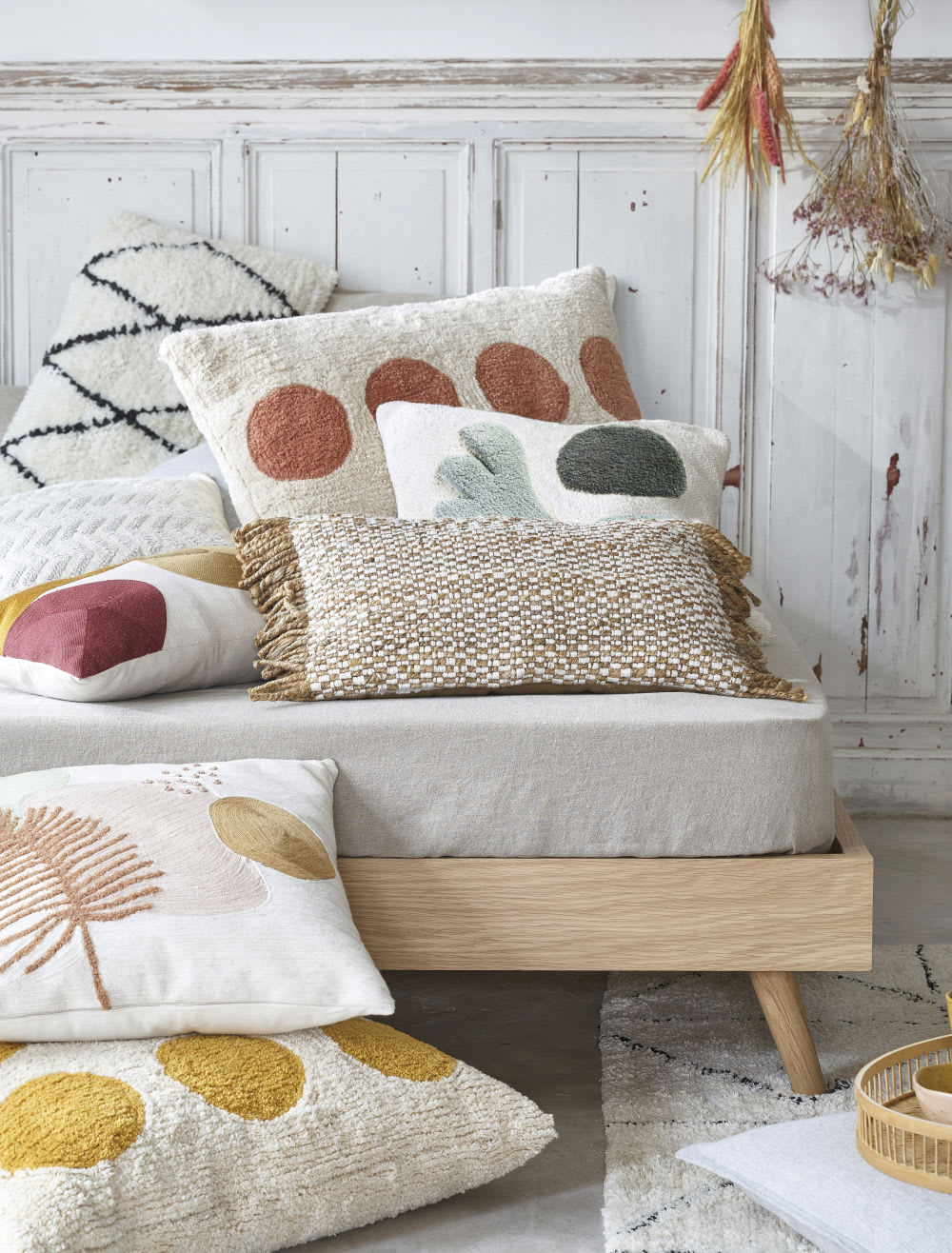 Coussin brodé écru jaune terracotta Japandi 30x50 - ASILAH