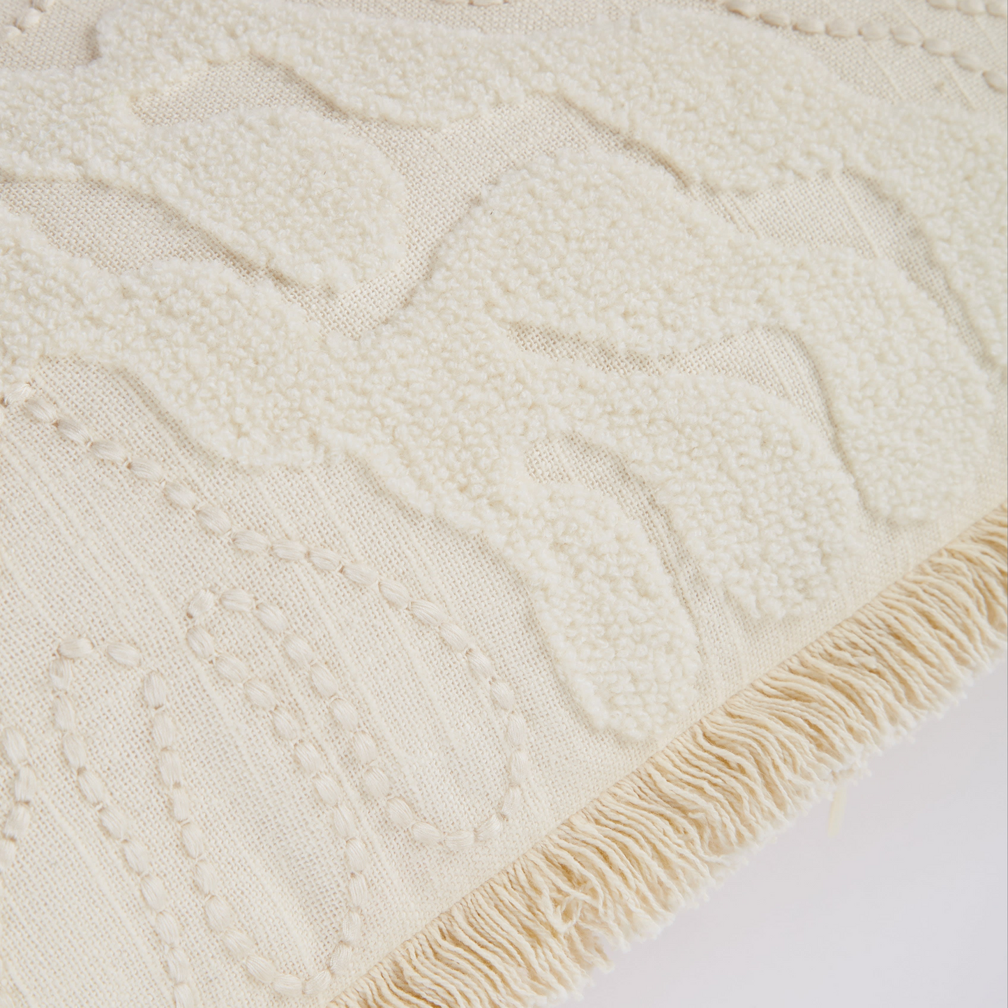Coussin Japandi brodé écru franges 30x50 – MOANA