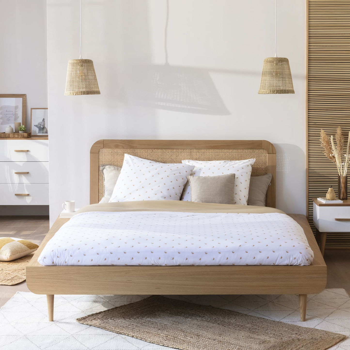 Ensemble Lit Japandi 160x200cm Bois Naturel et Cannage – Nom du Produit