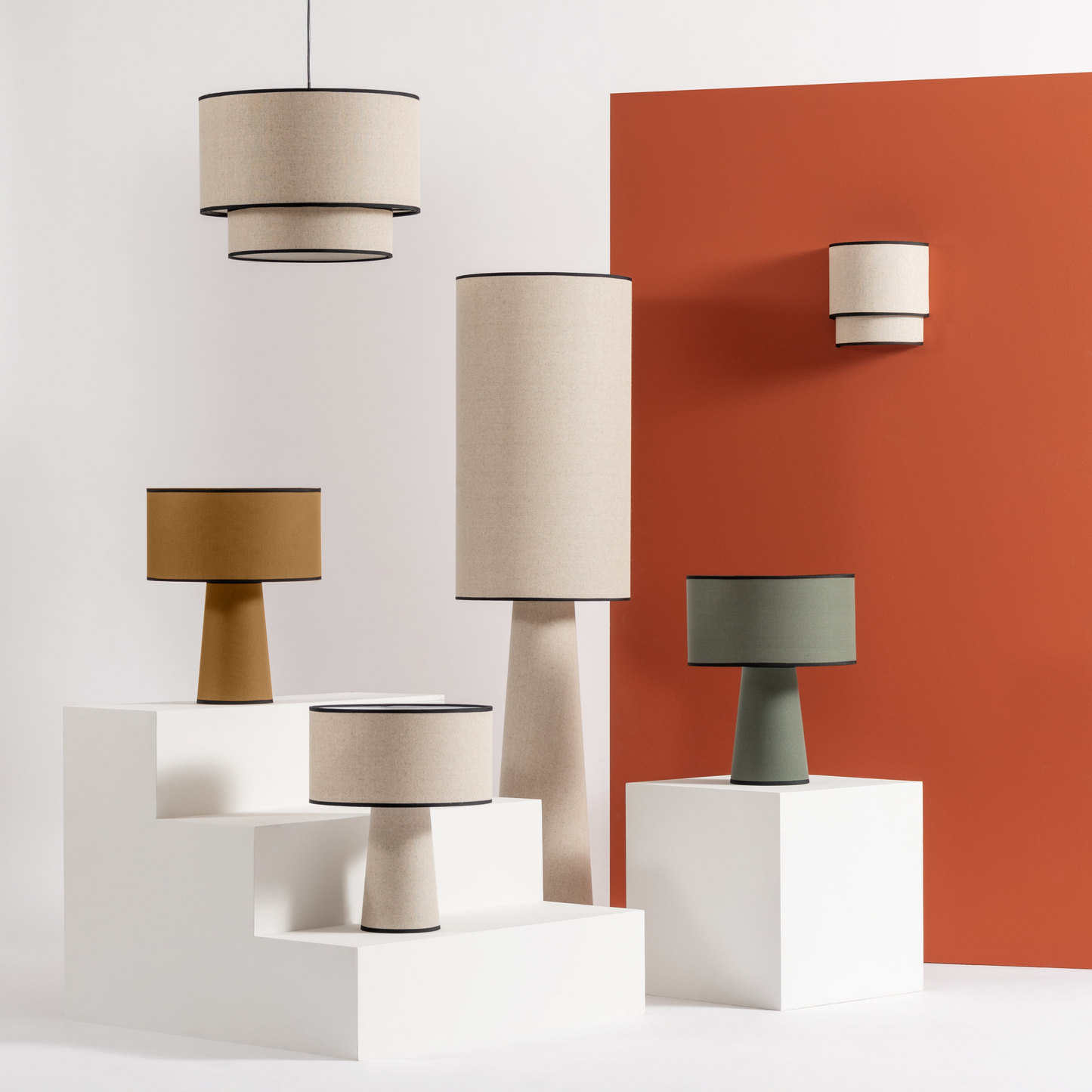 Lampadaire Japandi en polyester recyclé beige et liseré noir H140 – CANABASSAS