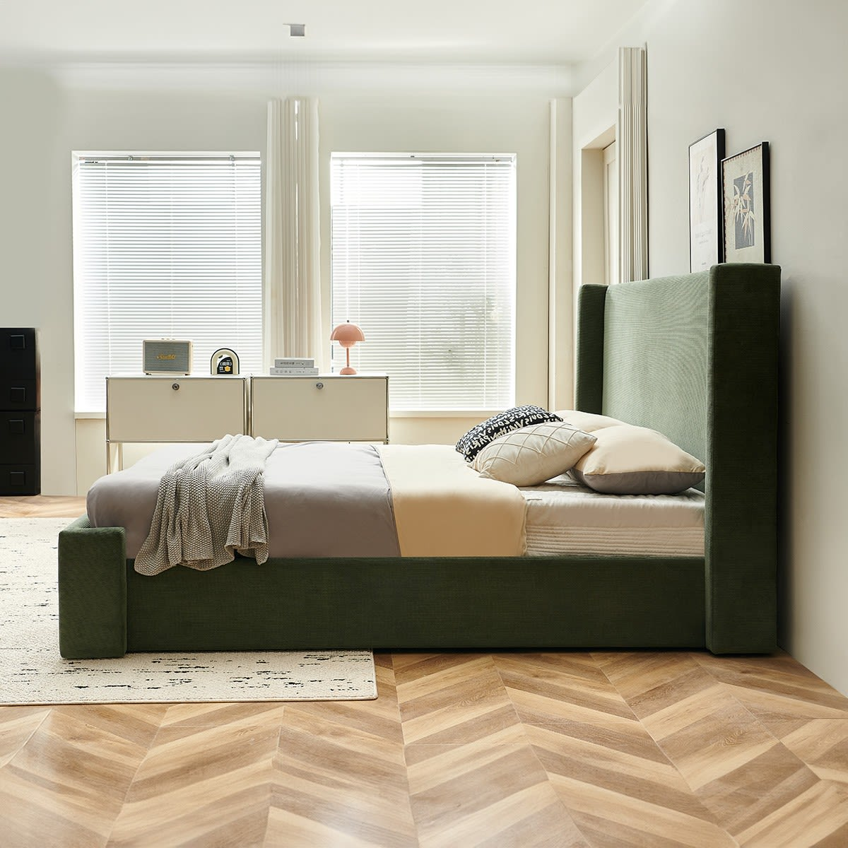 Lit Adulte 180x200 cm Japandi Tête de Lit Matelassée Velours Côtelé Vert – Frida