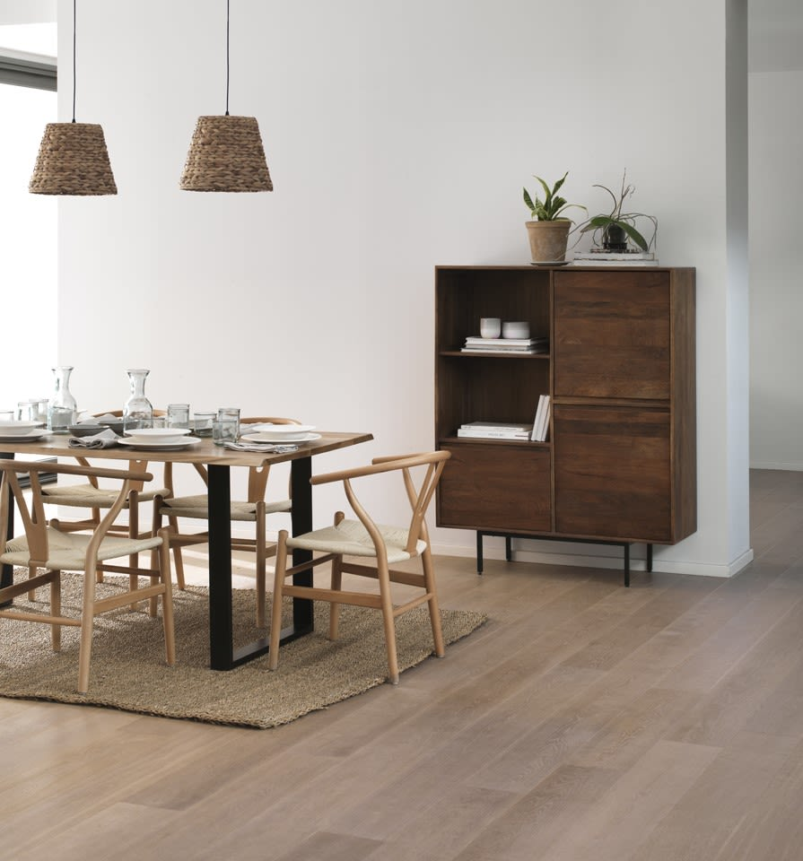 Lot de 4 Fauteuils Japandi en Hêtre avec Assise Tressée