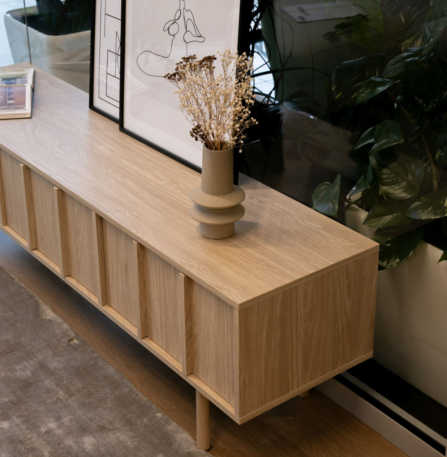 Meuble TV Japandi 2 tiroirs en aspect chêne 170 cm – Neksto