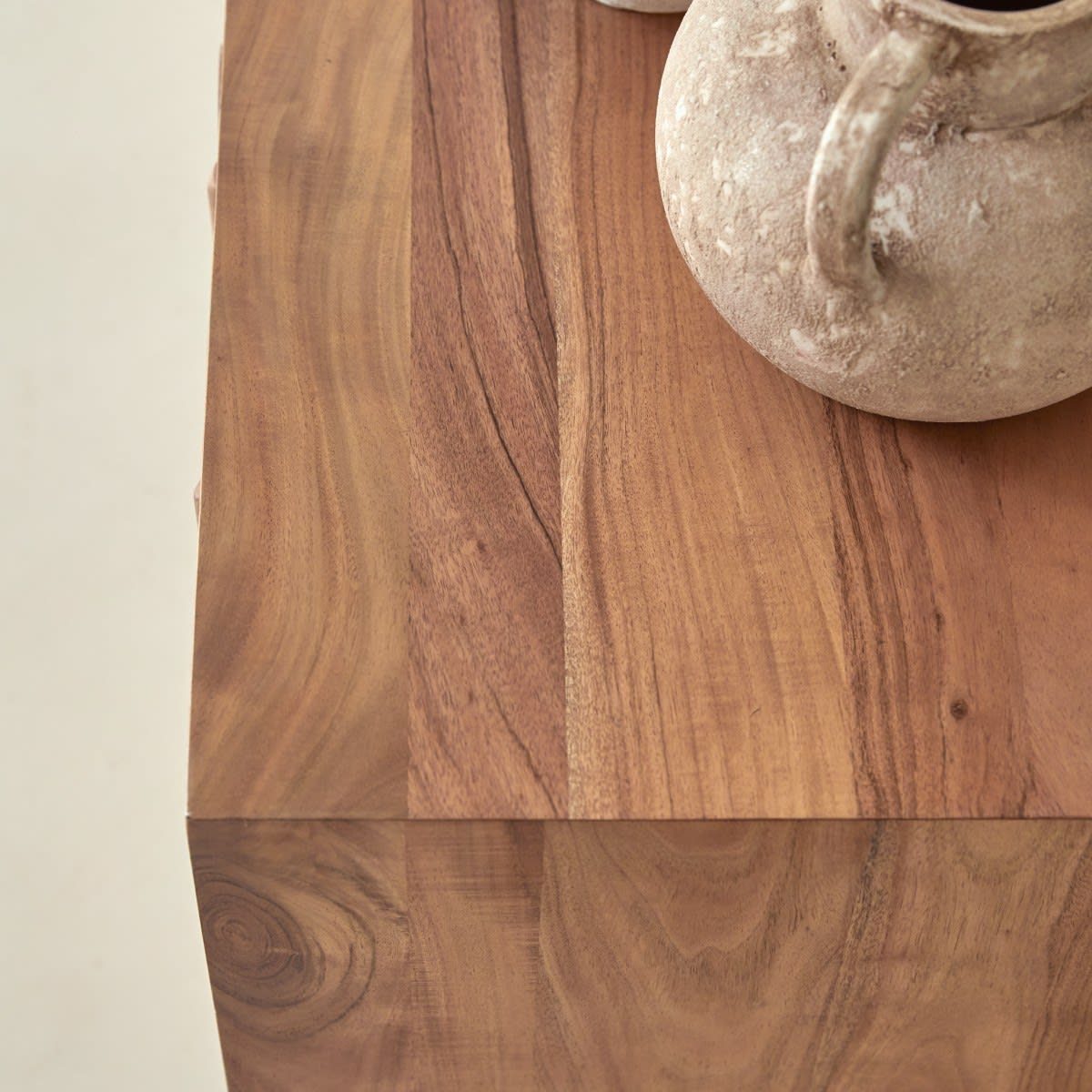 Meuble TV Japandi en acacia massif 145 cm – Olga