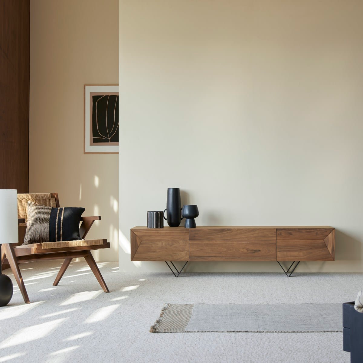 Meuble TV Japandi en noyer massif 175 cm – Metric