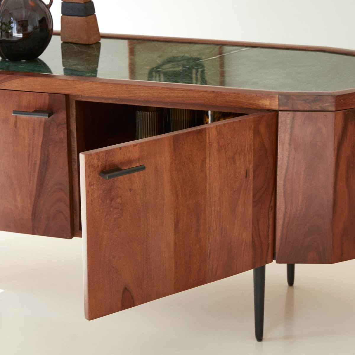 Meuble TV Japandi en palissandre massif et marbre 130 cm – Jade