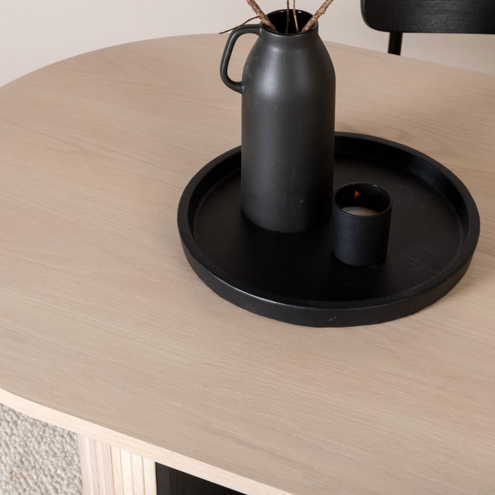 Table à Manger Japandi ovale en bois clair pour 8 personnes – Bianca
