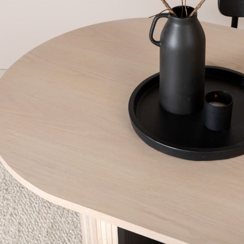 Table à Manger Japandi ovale en bois clair pour 8 personnes – Bianca