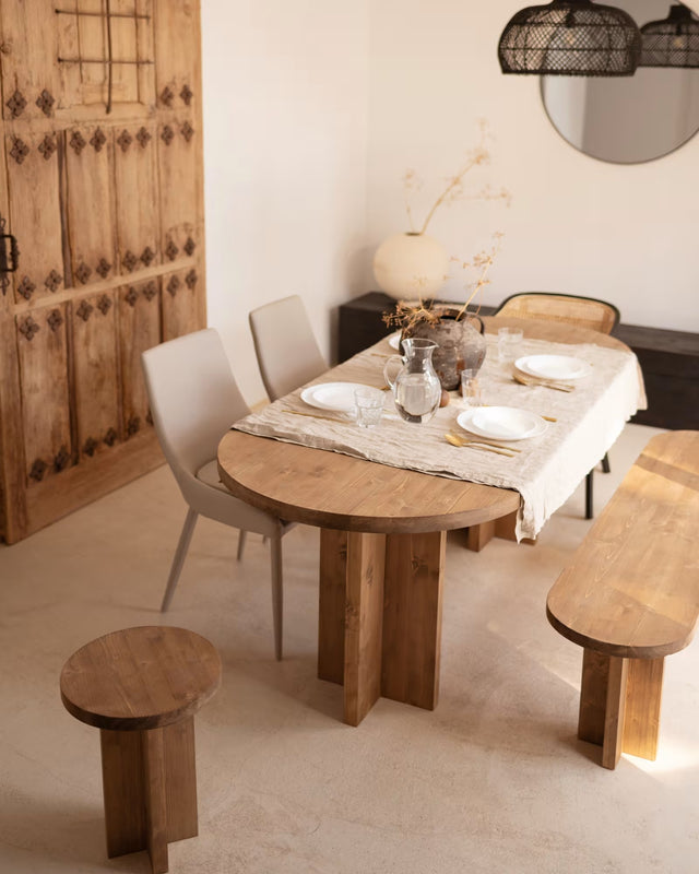 Table Japandi ovale en sapin vieilli 6-8 personnes – TOKYO