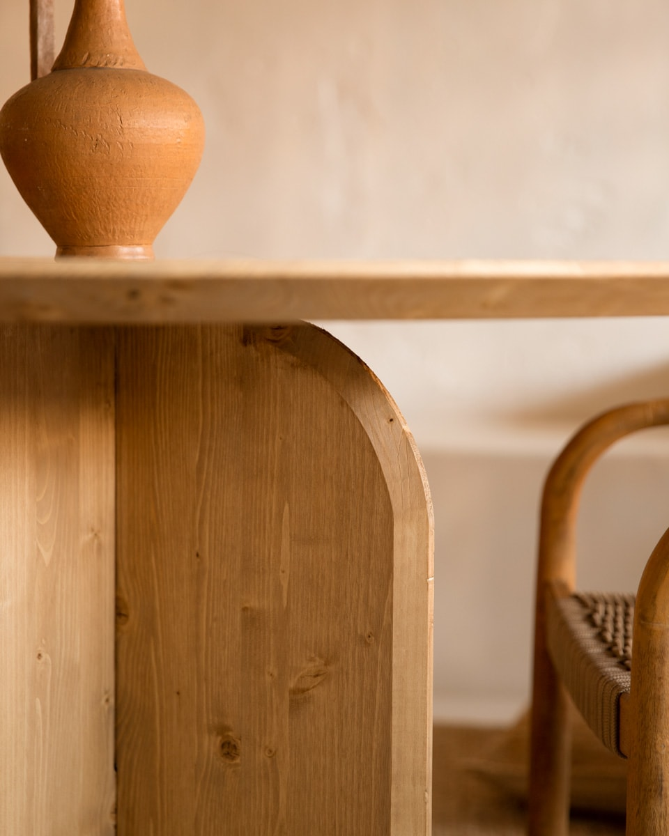 Table à Manger Ronde Japandi en Bois de Sapin Marron 110x75,2cm – Bloom