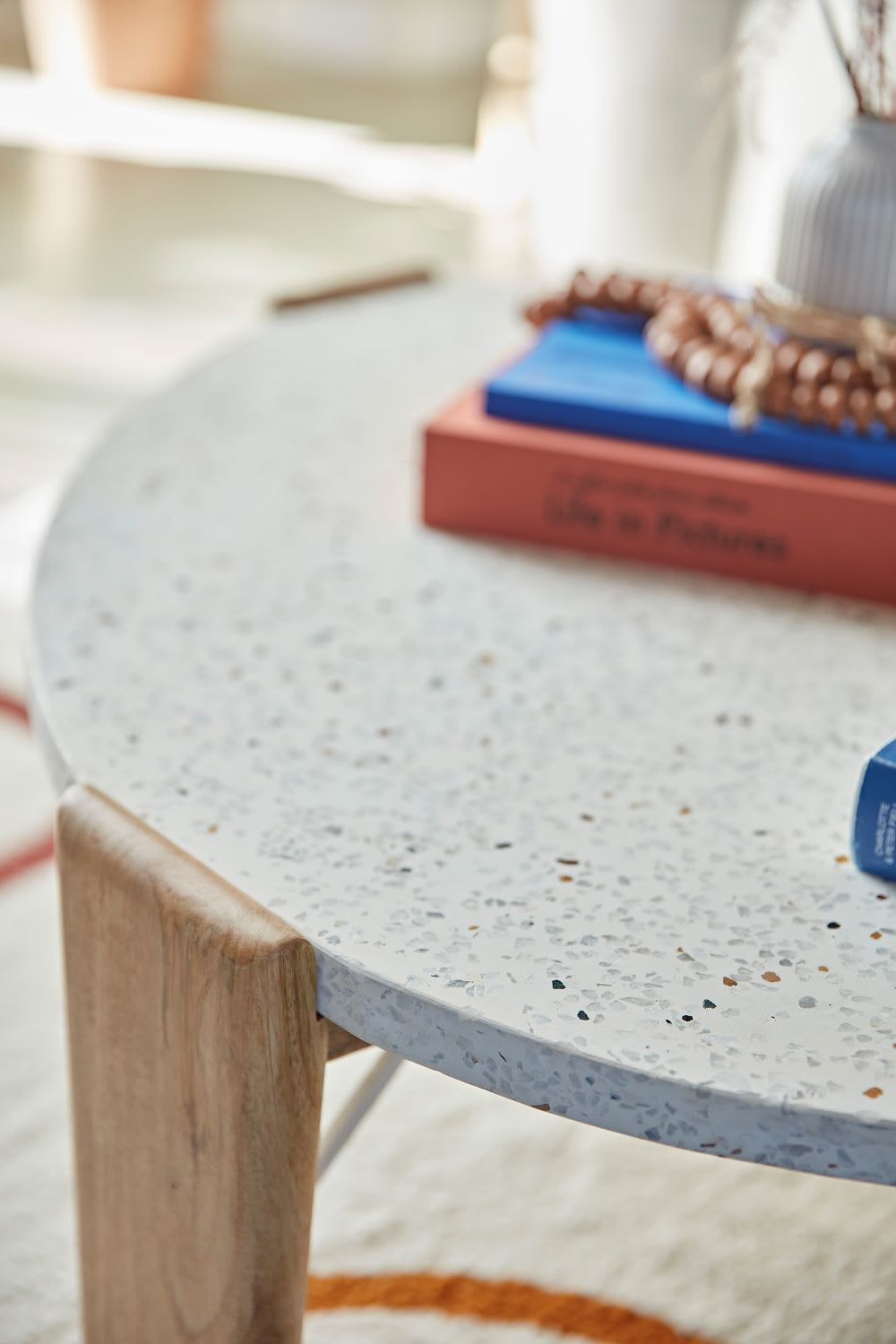 Table Basse Japandi effet terrazzo et bois de manguier – Galto