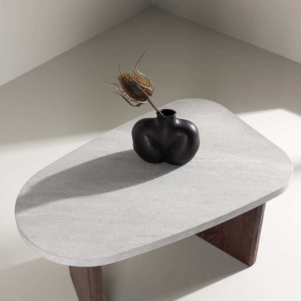 Table d'appoint Japandi en bois design marron – Gonvy