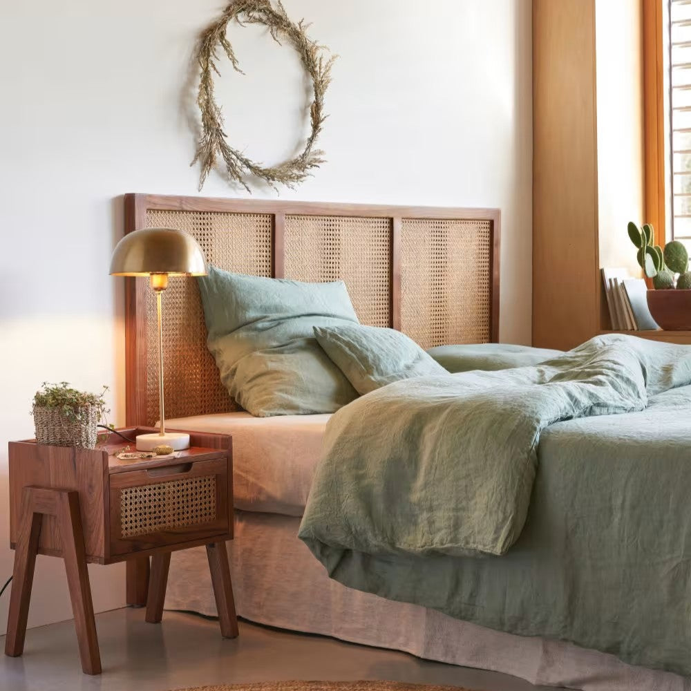 Table de Chevet Japandi en acacia massif et cannage rotin – Santa Fe