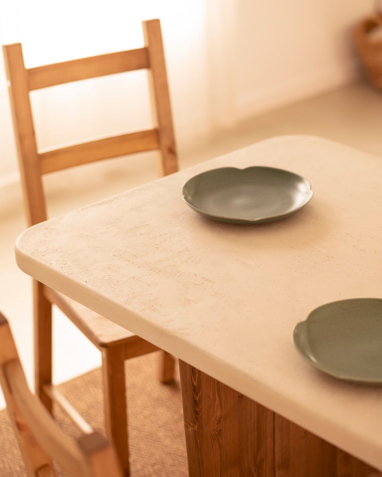 Table de Salle à Manger Japandi en Microciment Blanc Cassé 180x75cm – Bimba