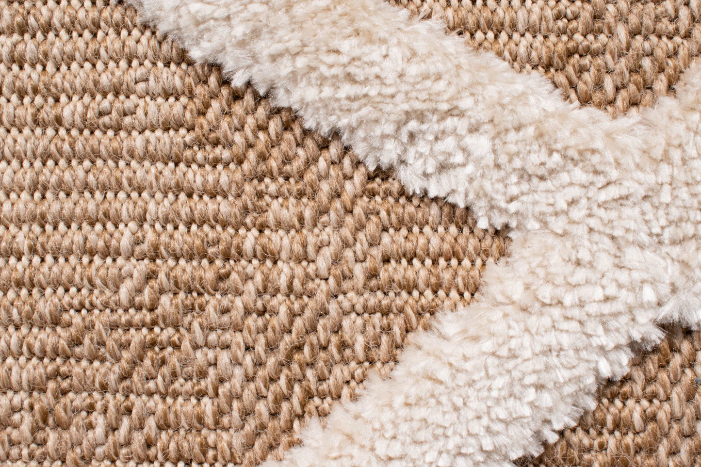Tapis aspect jute Japandi à motif ligne en relief blanc 120x170 cm – Palma