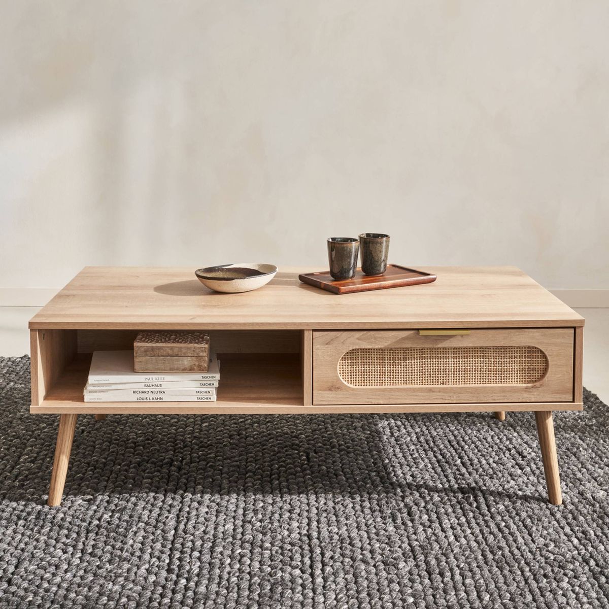 Table Basse Japandi en Bois et Rotin