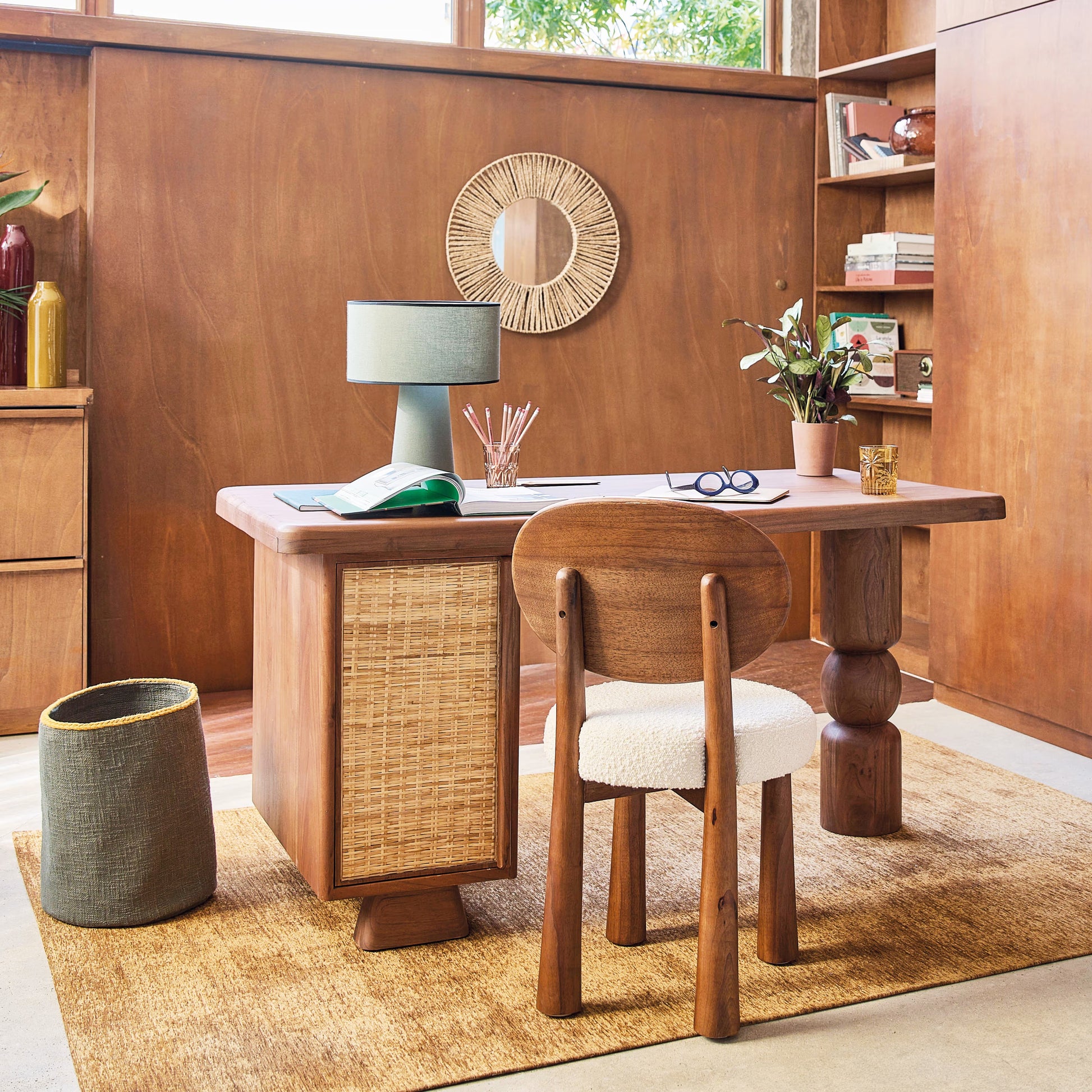 Bureau Japandi en bois et rotin – Alya