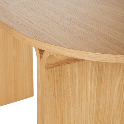Bureau ovale en bois clair Japandi – Polari