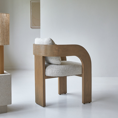Chaise Japandi en mindi massif et tissu écru – Boti