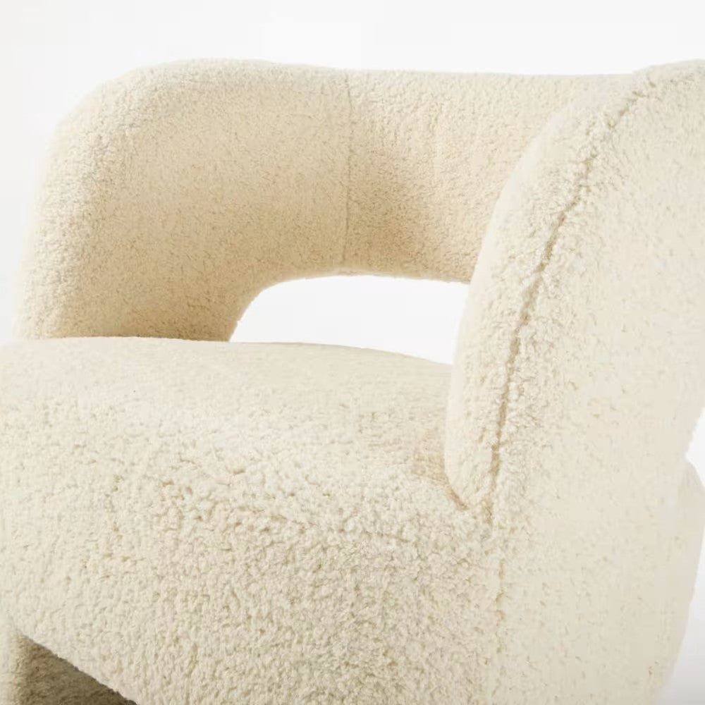 Fauteuil Japandi tripode en bouclette blanche – Sheep