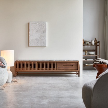 Meuble TV Japandi noyer massif et terrazzo 175 cm – Isaure