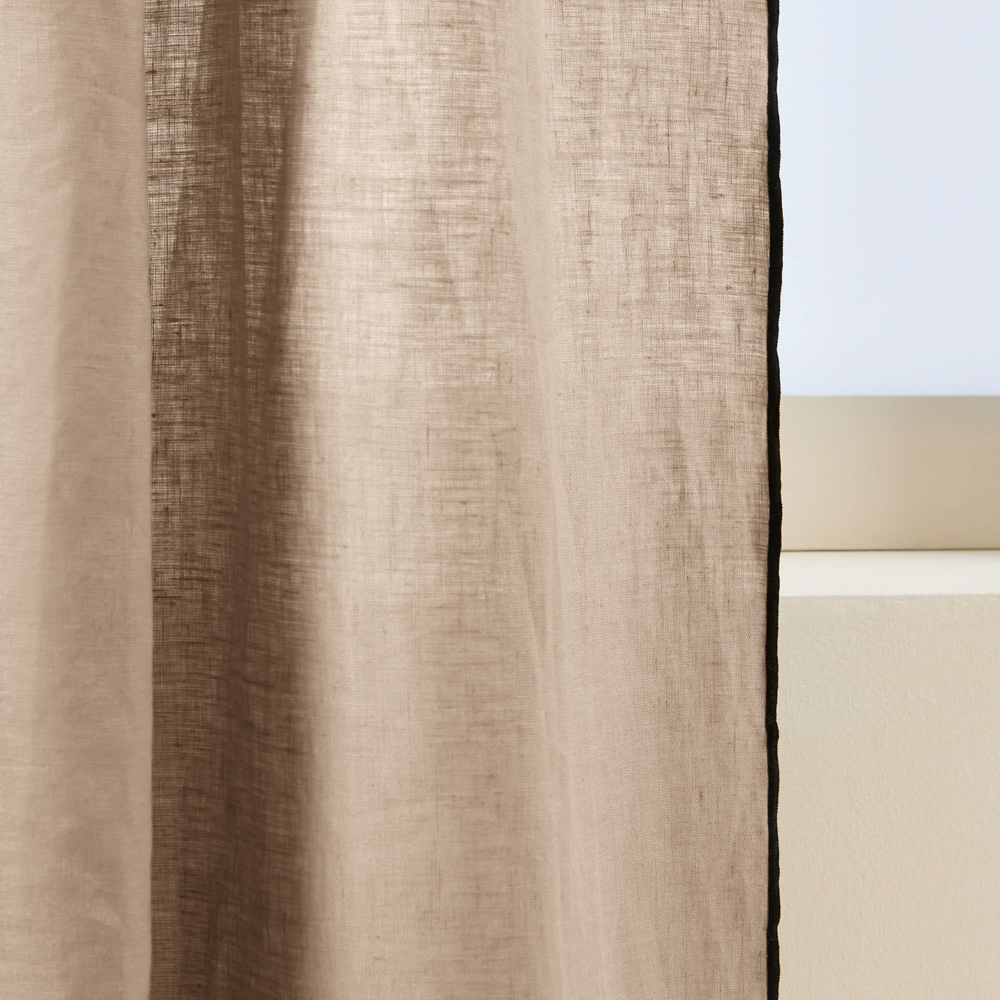```
Rideau Japandi en lin lavé légèrement froissé beige – Carlina
```