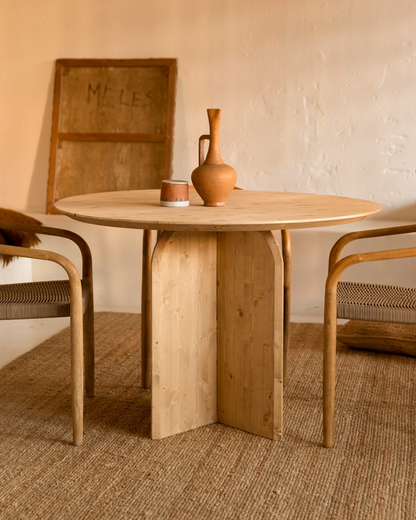 Table à Manger Ronde Japandi en Bois de Sapin Marron 110x75,2cm – Bloom