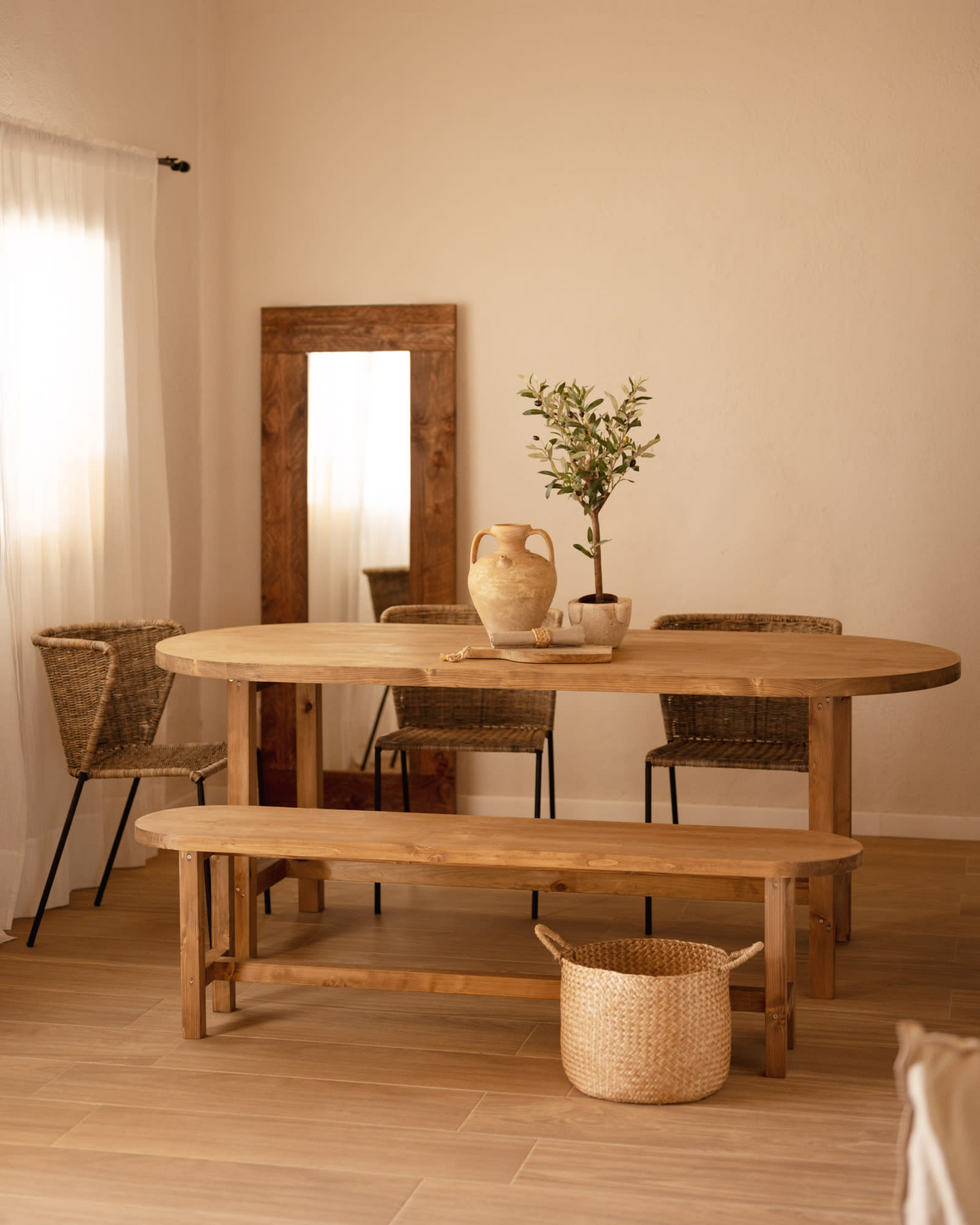 Table de Salle à Manger Japandi en Bois de Sapin 160x75cm – Olivia